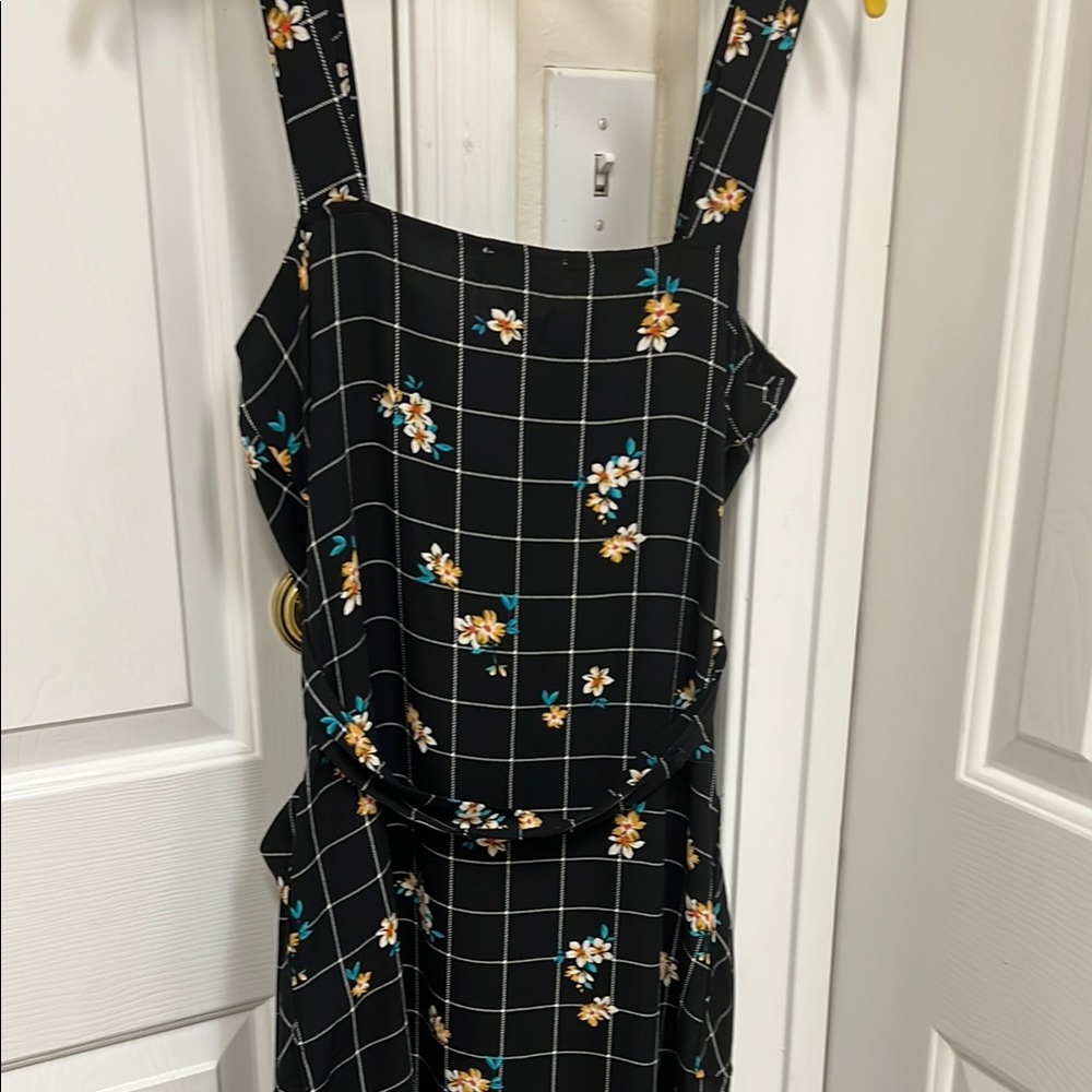 Floral Grid Black Dress - Picture 5 of 6